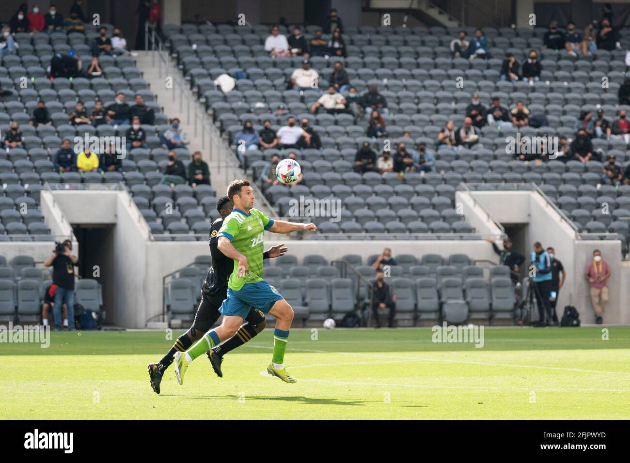 Il difensore dei Seattle Sounders sarà Bruin (17) inseguirà dopo la palla durante una partita MLS contro il Los Angeles FC, sabato 24 aprile 2021, a Los Angele Foto Stock