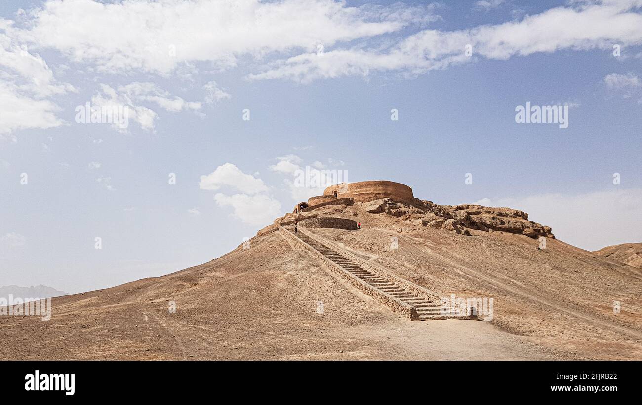 L'antica città desertica di Yazd si trova all'interno del Centro dello Stato dell'Iran ed è uno di le città più antiche del paese Foto Stock