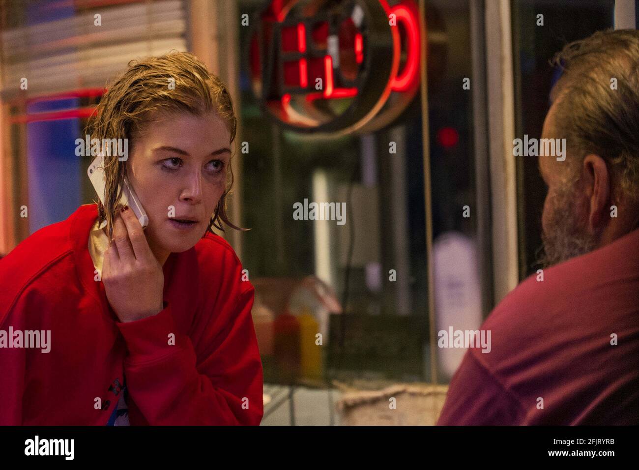 MI INTERESSA MOLTO (2020) ROSAMUND PIKE J BLAKESON (DIR) NETFLIX/MOVIESTORE COLLECTION LTD Foto Stock