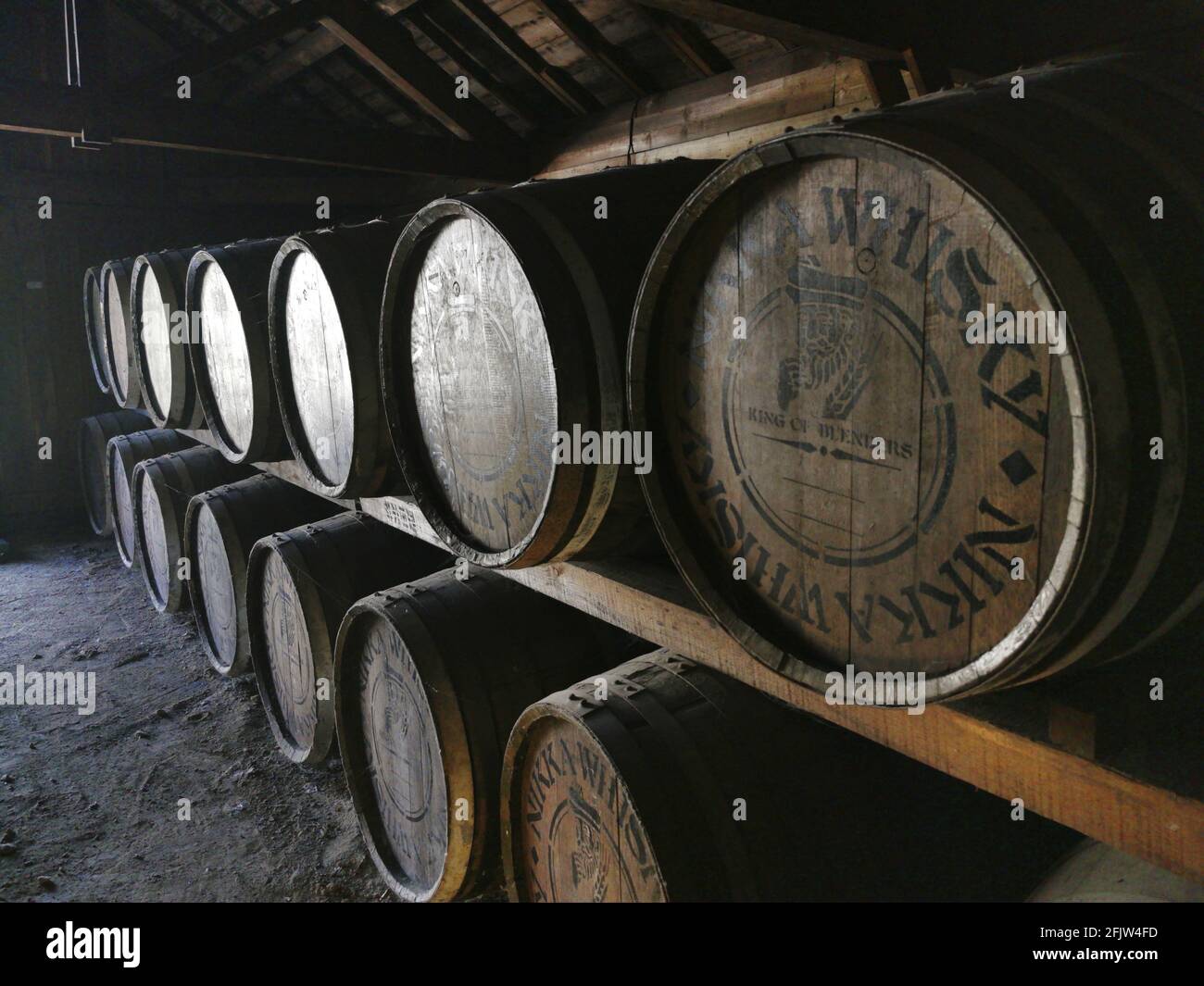Giappone, isola di Hokkaido, distretto di Yoichi, Yoichi, Kurokawacho, Distilleria Nikka Yoichi, produzione di whisky Foto Stock