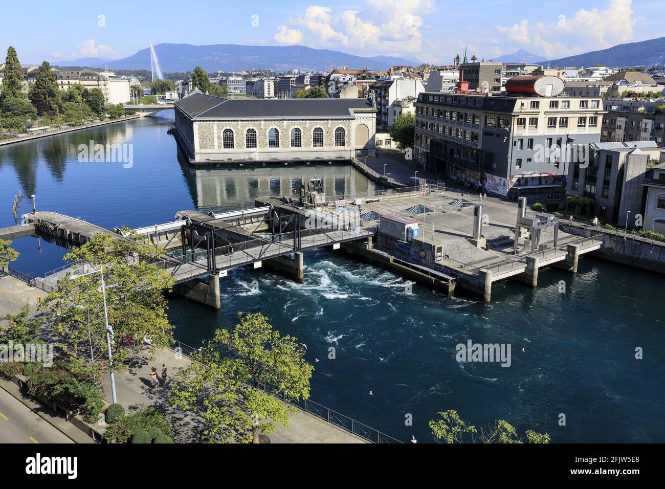 Svizzera, Cantone di Ginevra, Ginevra, diga di Seujet sul Rodano Foto Stock