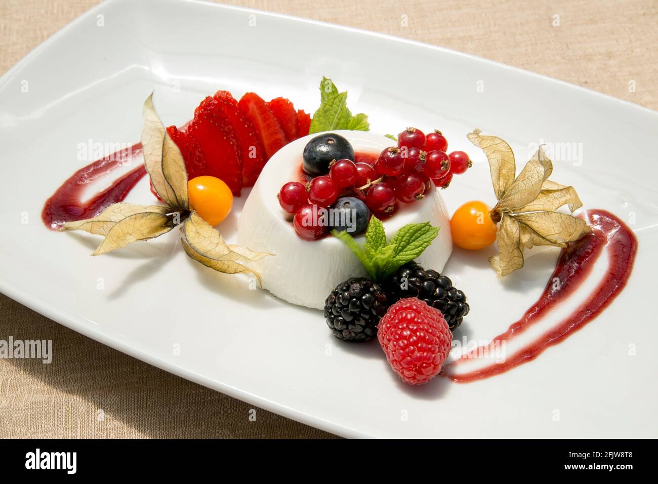 Dolce piatto di cucina italiana Foto Stock
