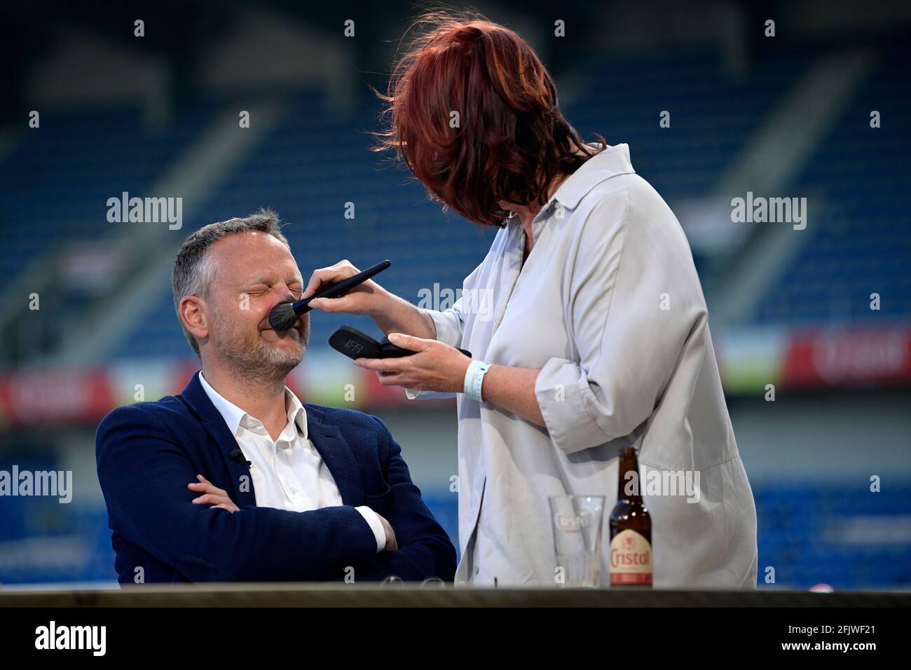 Il presidente di Genk, Peter Croonen, ha raffigurato prima dell'inizio di una celebrazione del KRC Genk dopo la vittoria nella finale della Coppa del Belgio 'Croky Cup', lunedì Foto Stock