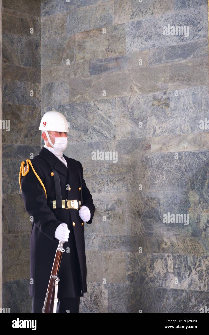 Soldato in servizio di guardia d'onore a Anıtkabir (Mausoleo di Atatürk) - Ankara Foto Stock