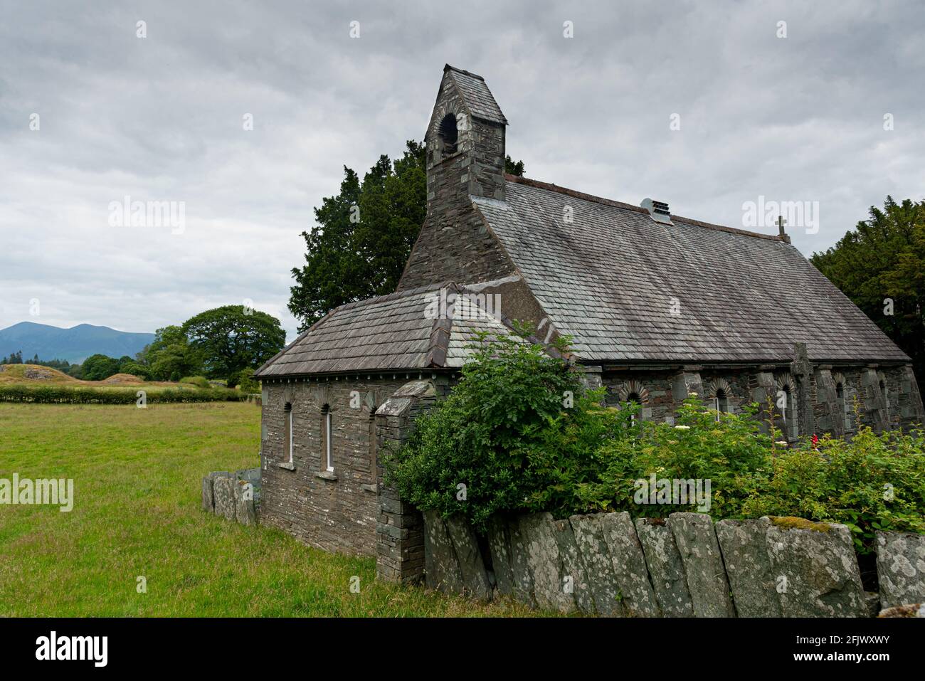 La chiesa della Santissima Trinità, Grange nel distretto lacustre di Borrowdale, Regno Unito Foto Stock
