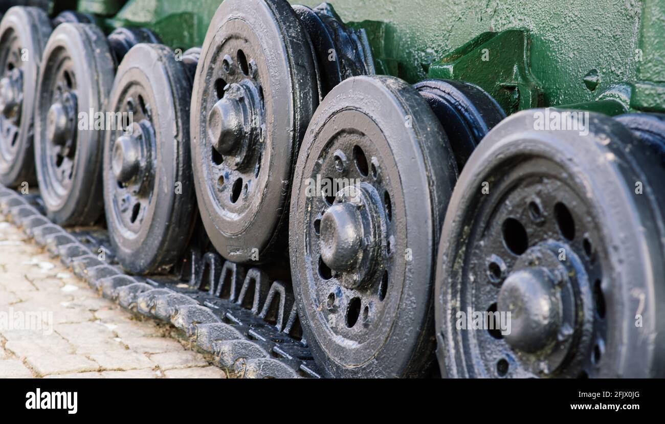 Guerra abbandonata carri armati tedeschi e i suoi dettagli nel museo. Esplorazione di UrbEx nella campagna tedesca. Foto Stock