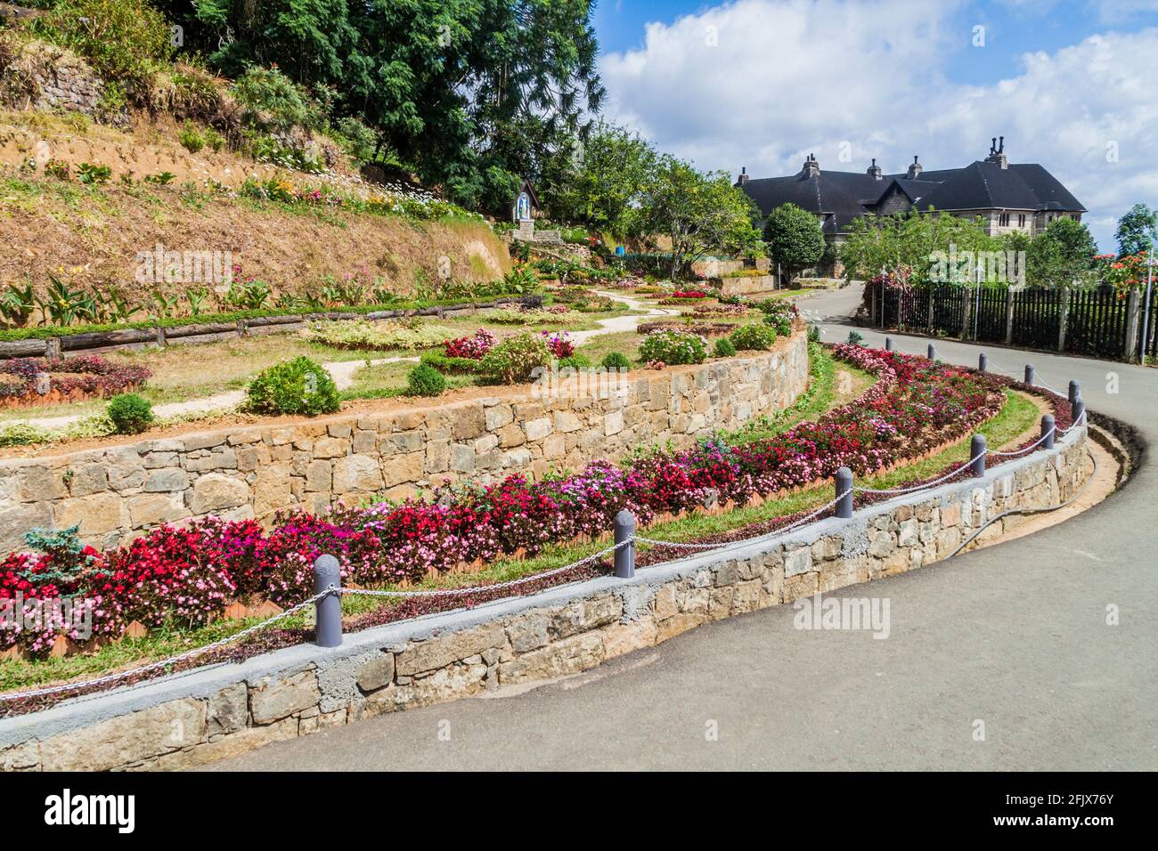 Giardino del monastero di Adisham vicino Haputale, Sri Lanka Foto Stock