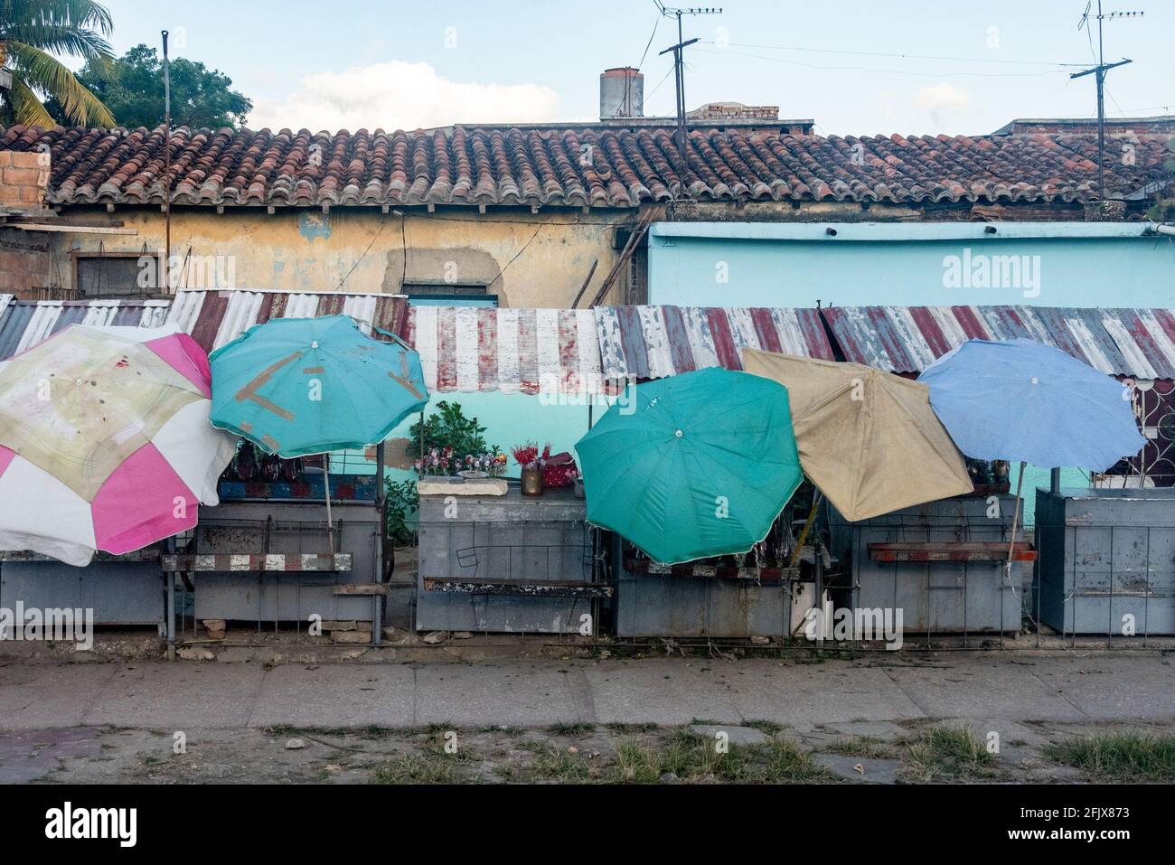 Piccola impresa aperta di recente durante i cambiamenti economici a Cuba. Anno 2016. Parte di una serie Foto Stock