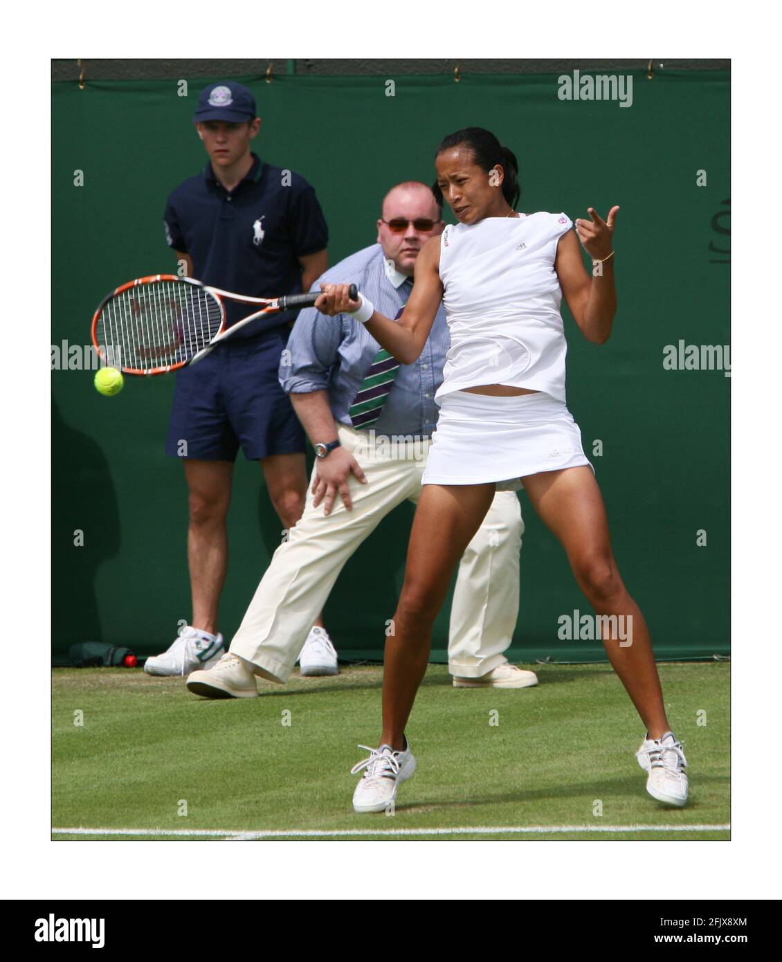 Anne Keothavong (GBR) ha battuto la signorina V King sulla seconda Giorno di Wimbledon 2008Fotografia di David Sandison The Independent Foto Stock