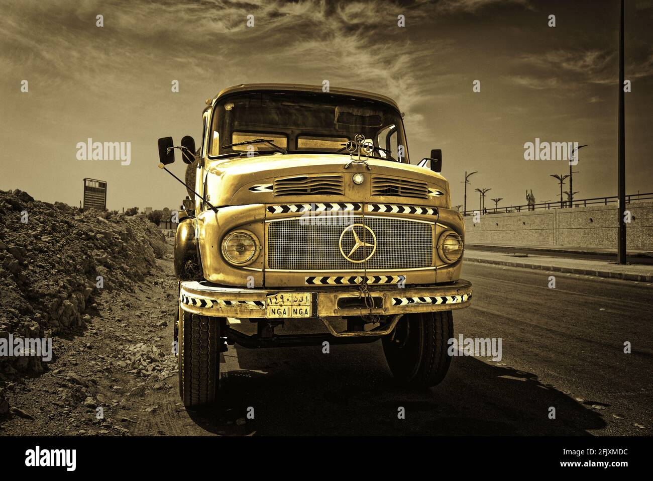 Vintage Mercedes-Benz Water Tanker - viste Foto Stock