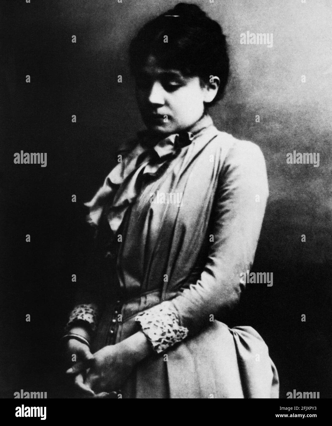 1890 ca., ITALIA : la più celebrata attrice italiana ELEONORA DUSE ( 1858 - 1924 ) a DENISE di Alexandre Dumas fils . Amante del poeta GABRIELE D'ANNUNZIO - TEATRO - TEATRO - DANNUNZIO - D' ANNUNZIO - Divina - attrice teatrale --- Archivio GBB Foto Stock
