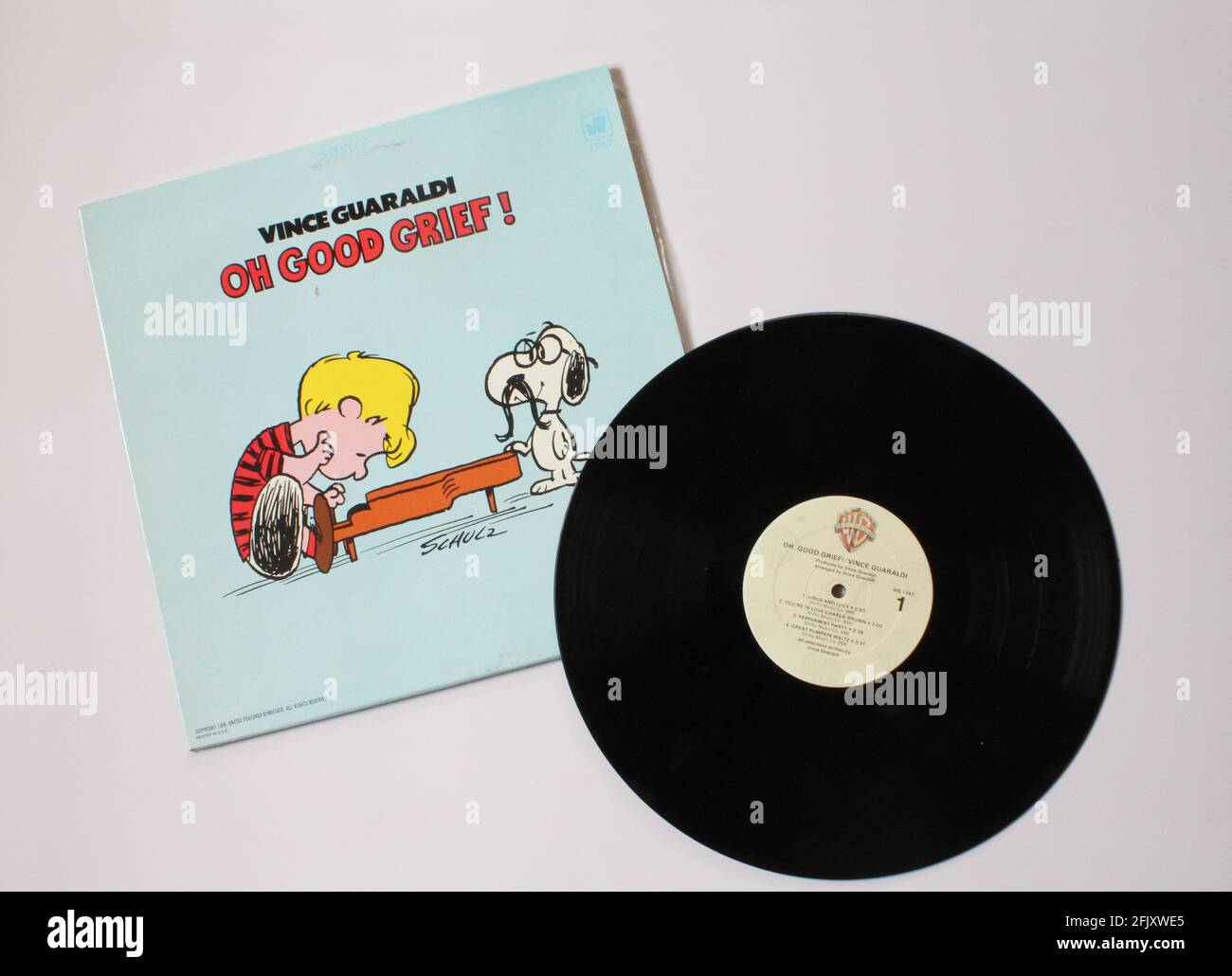 Peanuts canzoni composte dall'artista vince Guaraldi album musicale su disco LP in vinile. Intitolato: OH buon dolore! Foto Stock