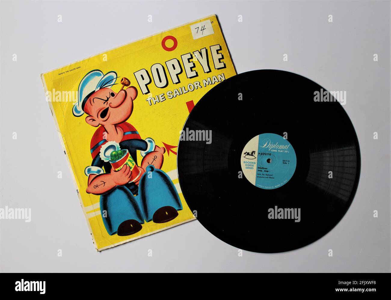 Popeye l'album Sailor Man su disco LP in vinile. Etichetta Peter Pan Records. Harry Welch come narratore e musica eseguita dall'orchestra di cavalli dondolanti Foto Stock