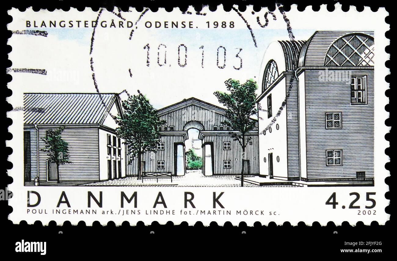 MOSCA, RUSSIA - 27 SETTEMBRE 2019: Francobollo stampato in Danimarca mostra Blangstedgard, Odense 1988 (Poul Ingemann), case danesi II serie, circa Foto Stock