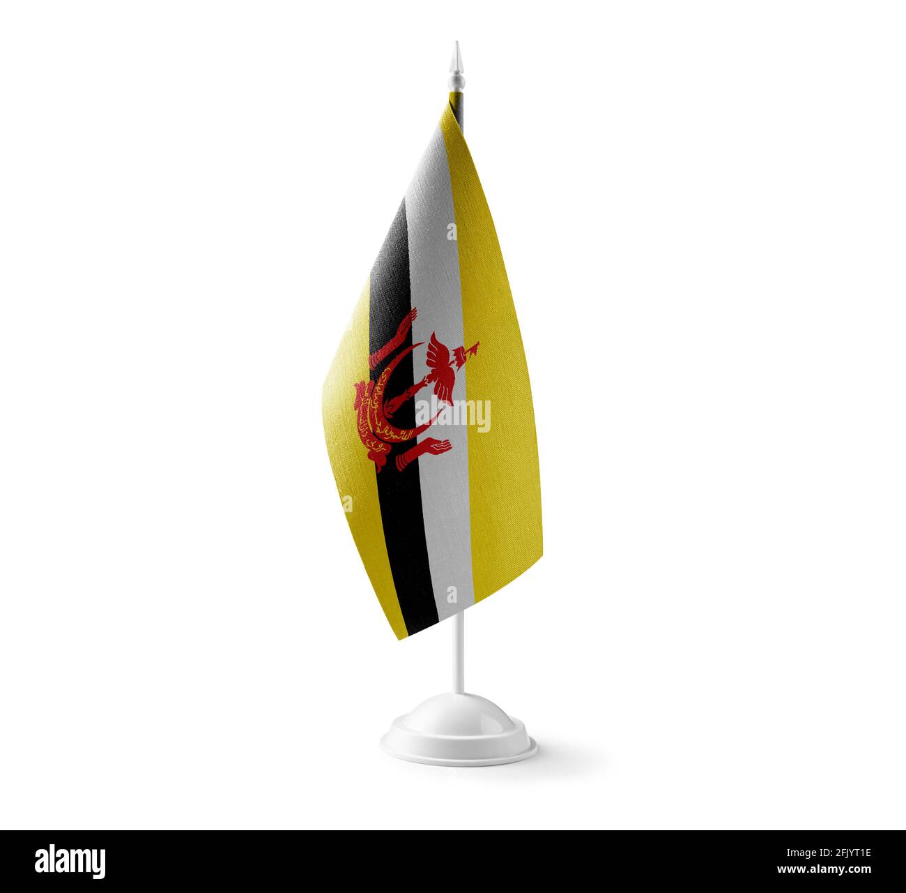 Piccola bandiera nazionale del Brunei su sfondo bianco Foto Stock