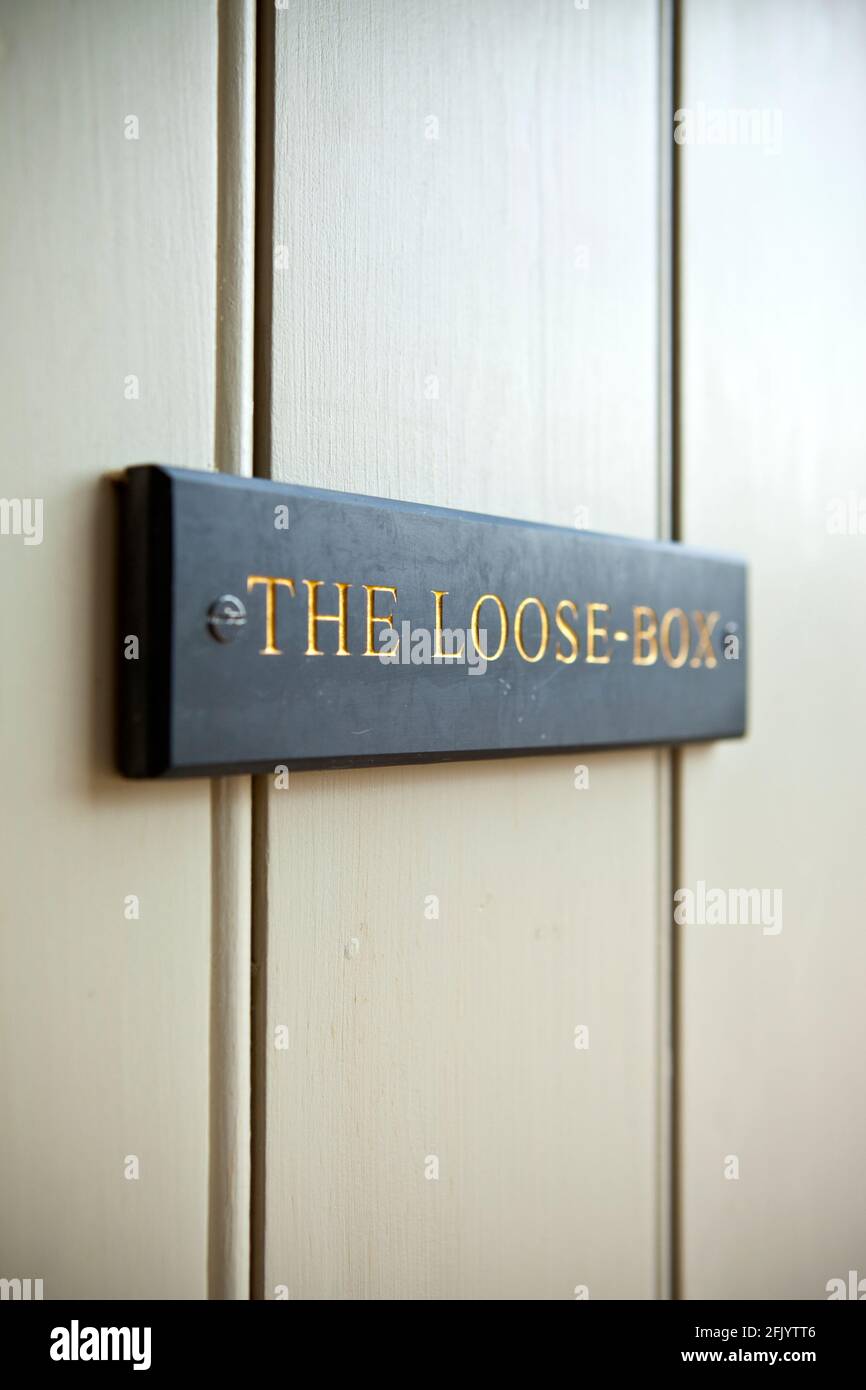 Segnaletica per The Loose Box, Slebech Park Hotel, Pembrokeshire, Galles occidentale, Regno Unito Foto Stock
