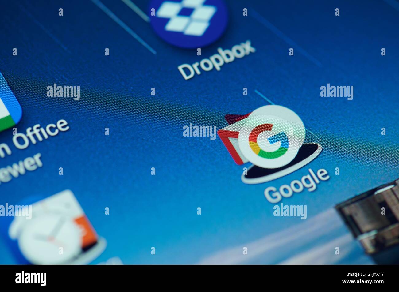 New york, USA - 26 aprile 2021: Set di app google sulla vista ravvicinata delle macro dello schermo dello smartphone Foto Stock