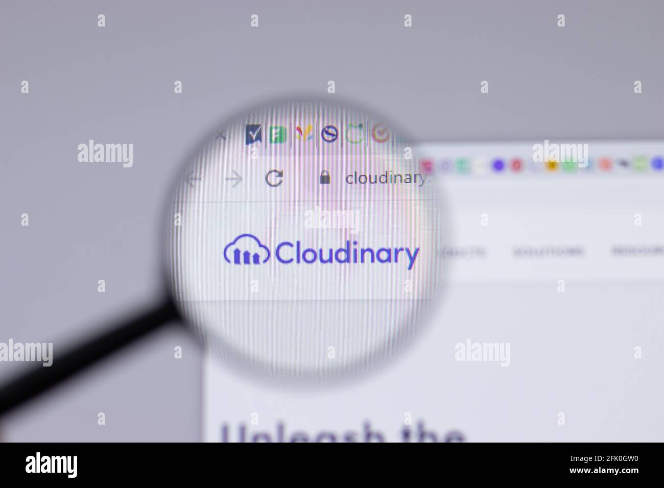 New York, USA - 26 Aprile 2021: Primo piano del logo Cloudinary sulla pagina del sito, Editoriale illustrativo Foto Stock