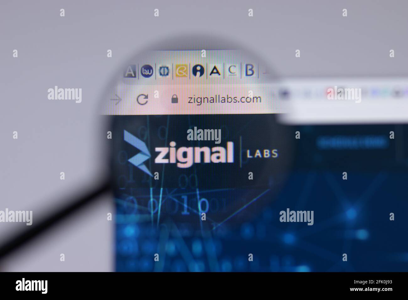 New York, USA - 26 Aprile 2021: Primo piano del logo Zignal Labs sulla pagina del sito, Editoriale illustrativo Foto Stock