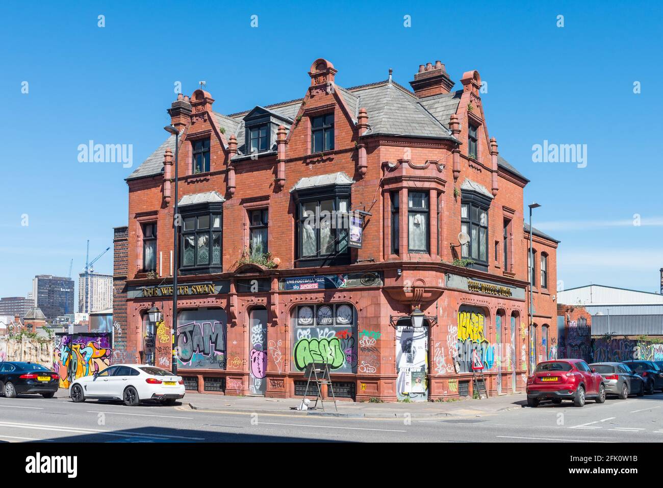 Si è imbarcato su White Swan pub in Bradford Street a Digbeth, Birmingham, Regno Unito Foto Stock