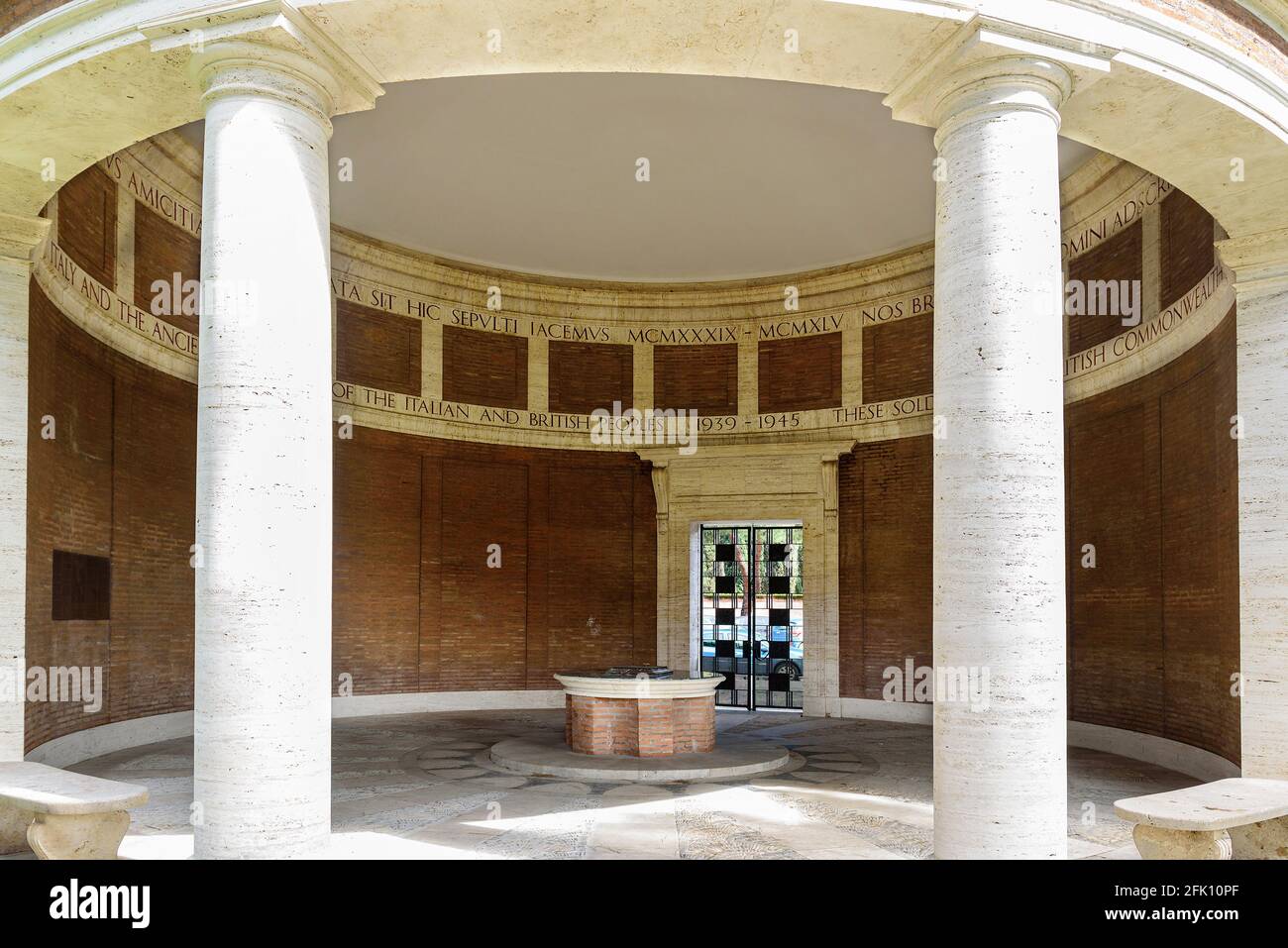 Cimitero di guerra del Commonwealth, progetto Louis de Soisson, Mure Aureliane, quartiere Testaccio, Roma, Lazio, Italia, Europa Foto Stock