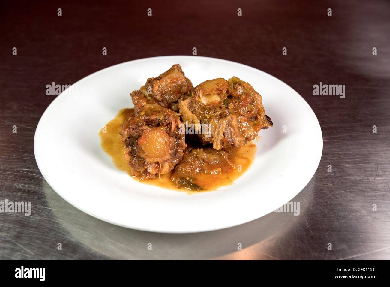 Coda vaccinara; ricetta romana tradizionale, Roma; Lazio; Italia; Europa Foto Stock