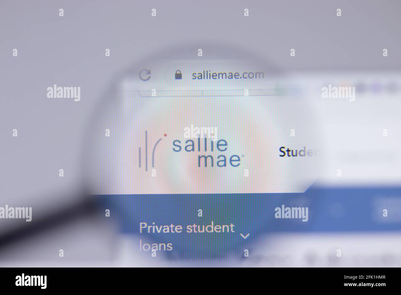 New York, USA - 26 Aprile 2021: Primo piano del logo Sallie Mae sulla pagina del sito, Editoriale illustrativo Foto Stock