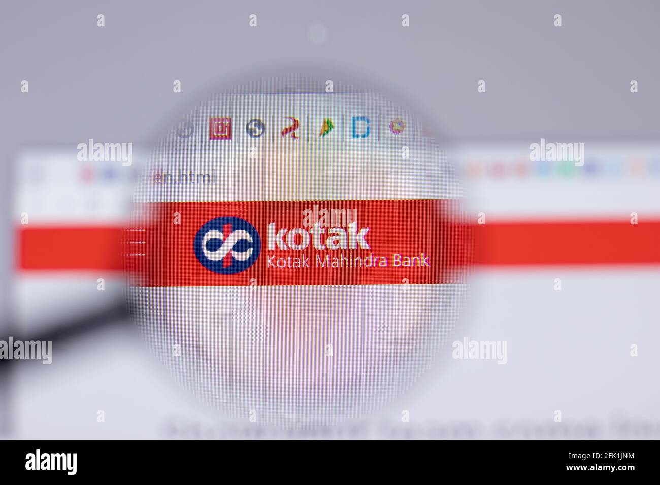 New York, USA - 26 Aprile 2021: Primo piano del logo Kotak Mahindra Bank sulla pagina del sito, Editoriale illustrativo Foto Stock