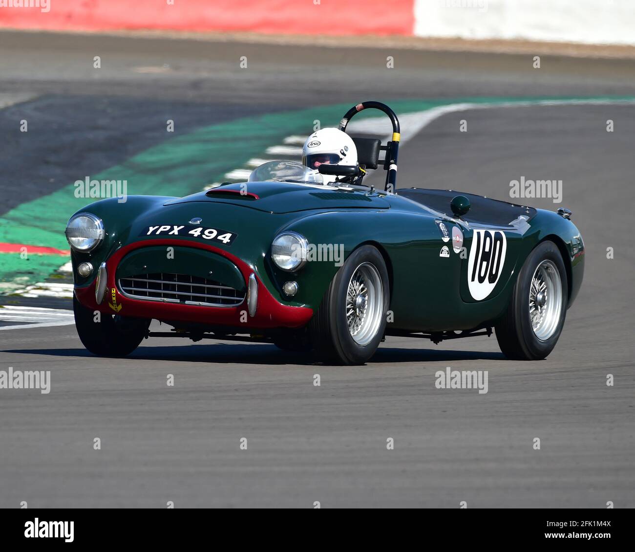 Tim Pearce, AC Ace Bristol, FISCAR Historic 50's, Hawthorn Trophy Cars, Hawthorn International e Tom Cole Trophies Race per le gare sportive degli anni '50 e. Foto Stock