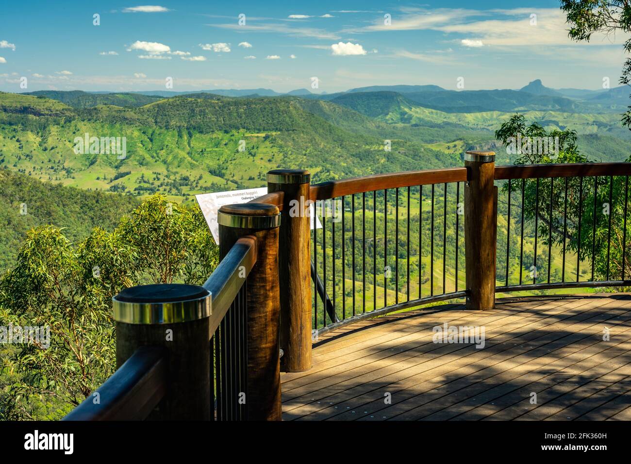 Piattaforma di osservazione al Parco Nazionale di Lamington, Queensland, Australia Foto Stock