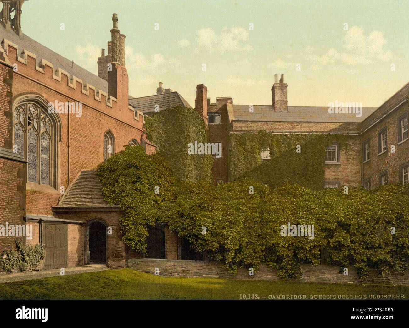 Queen's College Cloisters, Cambridge University, Cambridge circa 1890-1900 Foto Stock
