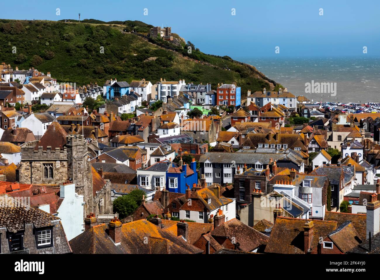 Inghilterra, Sussex orientale, Hastings, Vista elevata della città da West Hill *** Local Caption *** Regno Unito, Gran Bretagna, Inghilterra, Bretagna Foto Stock