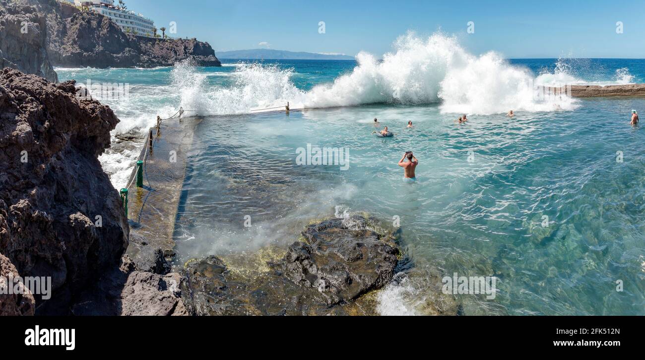Piscina Naturale Acantilado D Los Gigantes, piscina naturale Foto Stock