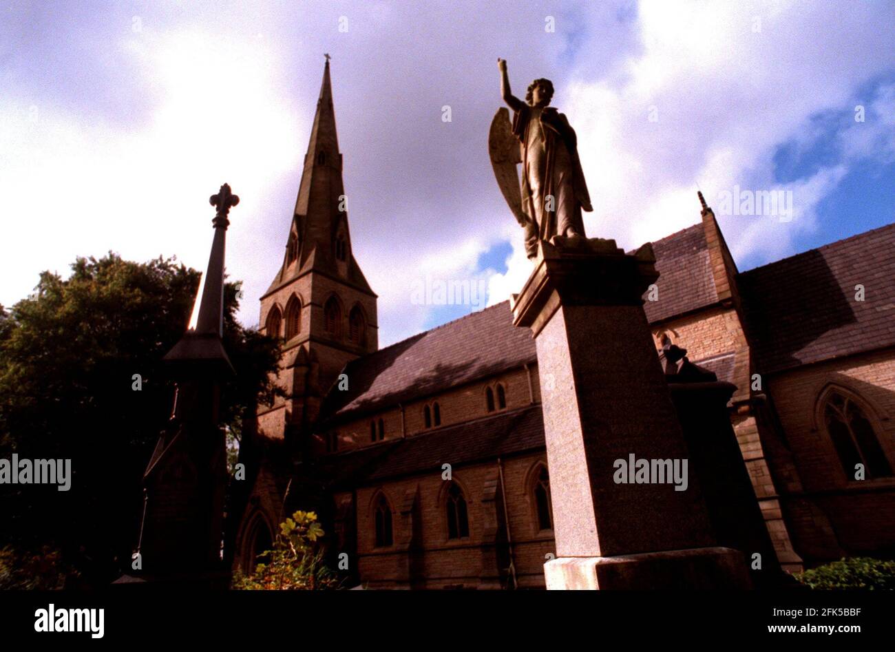 Il cimitero di Hyde Chapel 1998 ottobre da dove il corpo di Kathleen Grundy è stato esumato nel corso delle indagini su Dr. Harold Shipman 14.10.98 Pic; Foto Stock