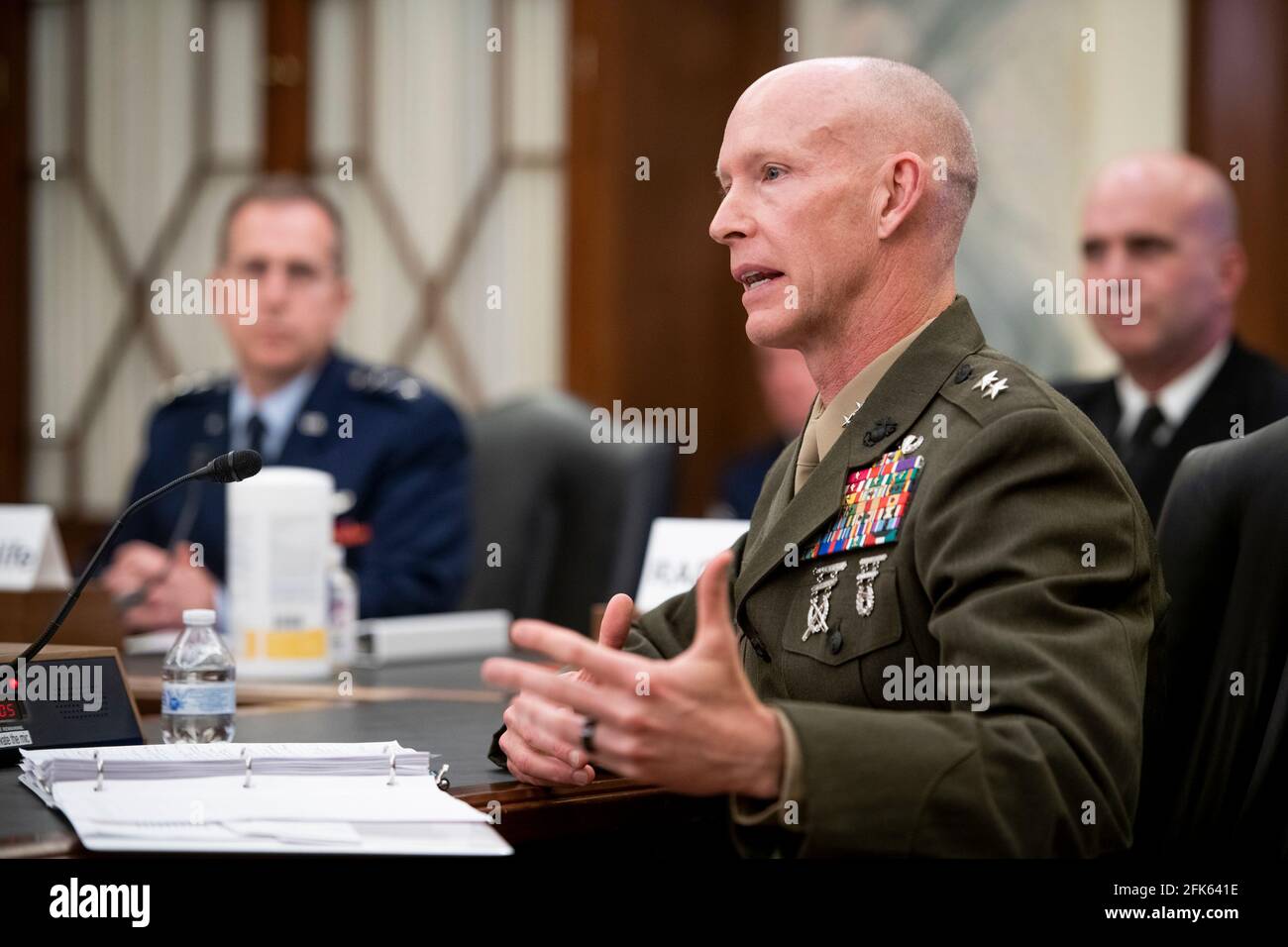 Il maggiore generale James Glynn, comandante, comando delle operazioni speciali del corpo marino degli Stati Uniti, Appare prima di un'audizione del Senato Committee on Armed Services - SubCommittee on Emerging Threats and Capabilities per esaminare gli sforzi del comando delle operazioni speciali degli Stati Uniti per sostenere la prontezza delle forze operative speciali e trasformare la forza per le future sfide di sicurezza, nella Russell Senate Office Building a Washington, DC, Mercoledì, Aprile, 28, 2021. Credit: Rod Lamb/CNP | usage worldwide Foto Stock