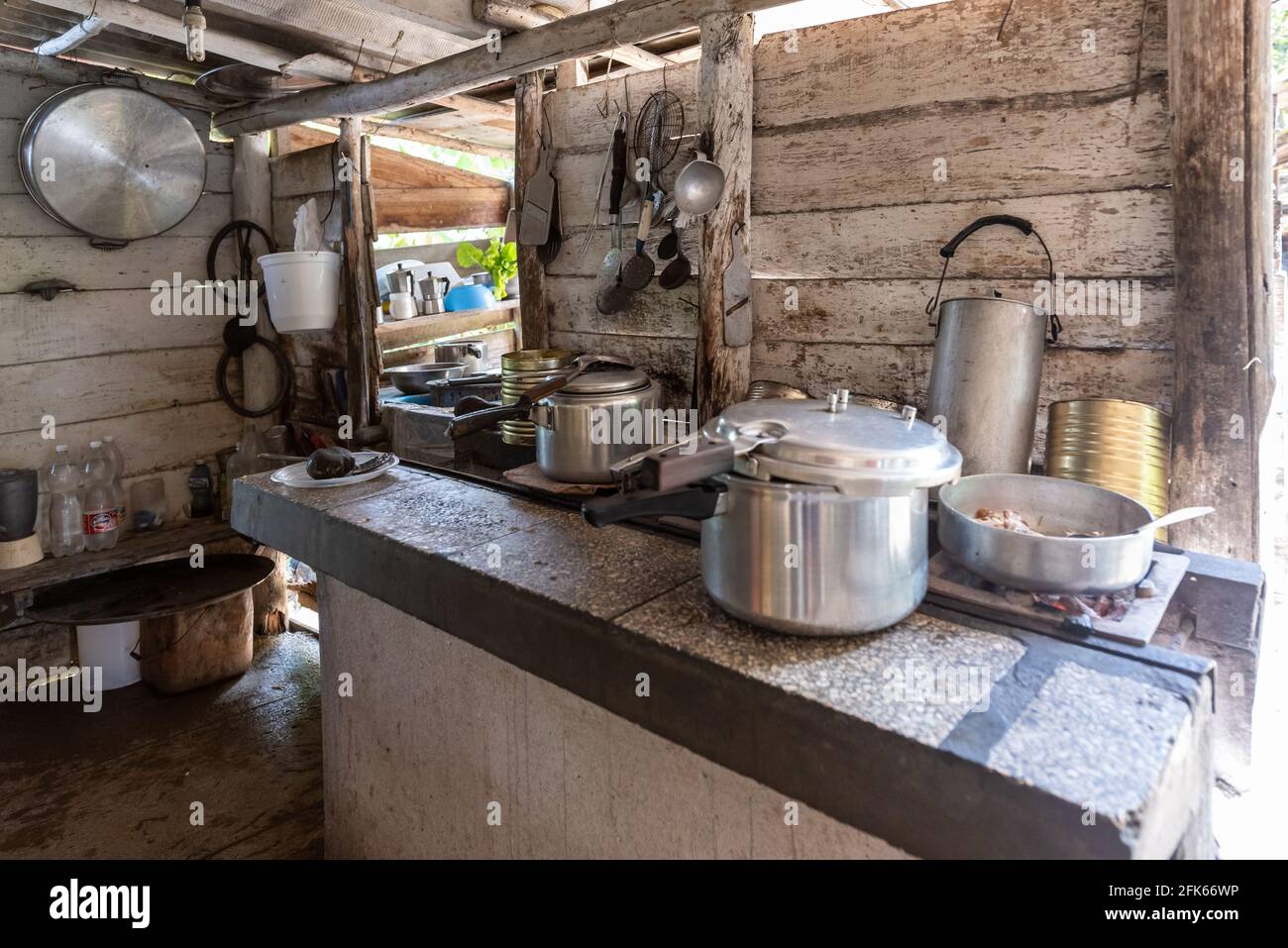 Ristorante Paladar in una casa contadina nel lago di Hanabanilla, Villa Clara, Cuba, 2016. Gli inizi del settore privato a Cuba Foto Stock