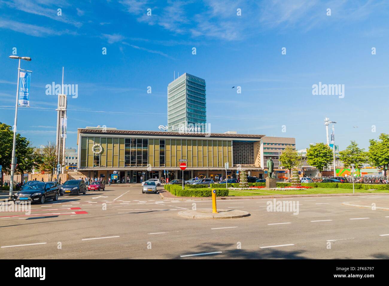 EINDHOVEN, PAESI BASSI - 30 AGOSTO 2016 Stazione ferroviaria di Eindhoven Paesi Bassi Foto Stock