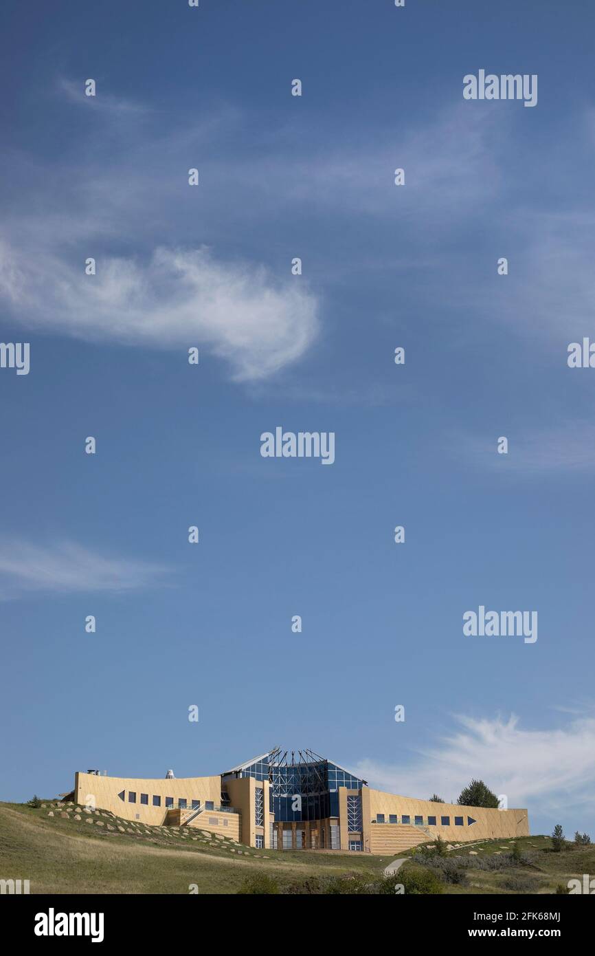 Blackfoot Crossing Historical Park, costruito per la conservazione della lingua, della cultura e delle tradizioni della Siksika nel luogo in cui il Trattato 7 è stato firmato nel 1877 Foto Stock