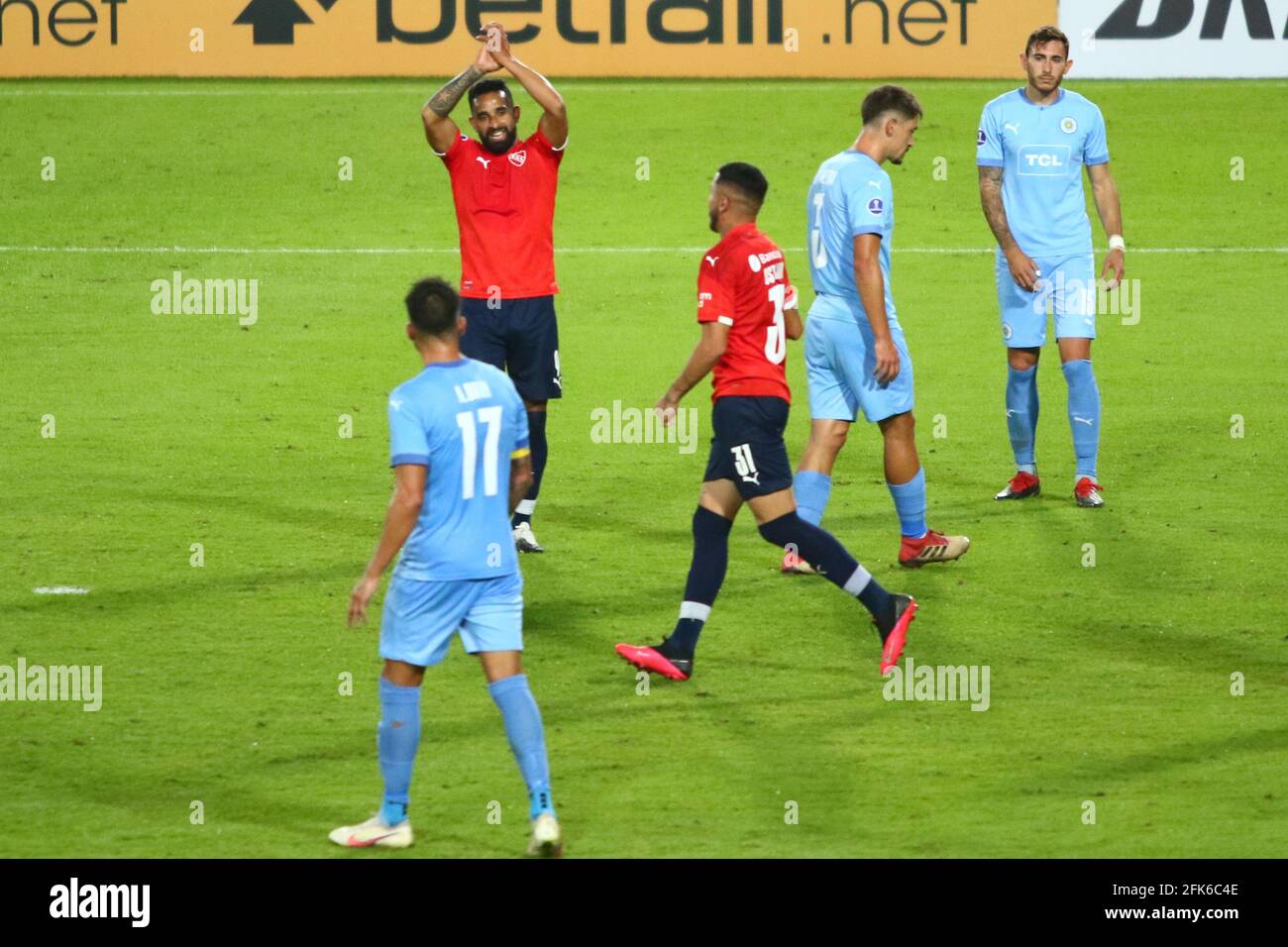 BUENOS AIRES, 28.04.2021: Independiente e Montevideo City Torque giocano il gioco per il gruppo B della Copa Conmedol Sudamericana (Néstor J. Beremblum) Foto Stock