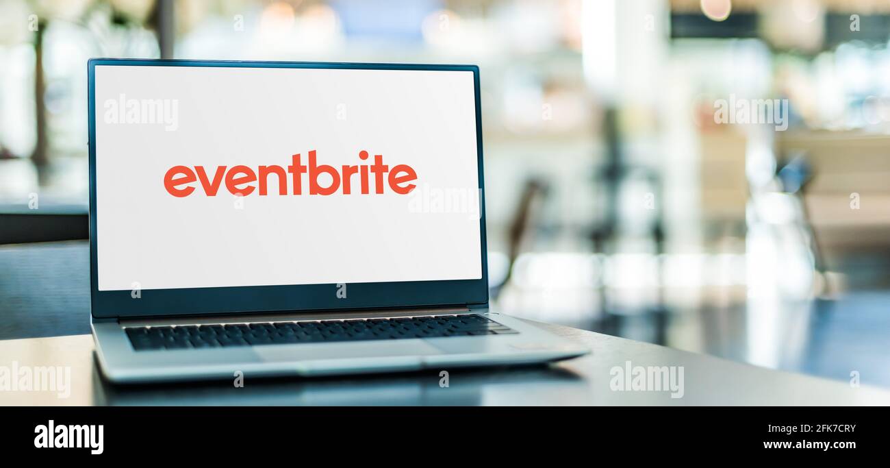 POZNAN, POL - MAR 15, 2021: Computer portatile con logo di Eventbrite, un sito web americano di gestione eventi e ticketing Foto Stock