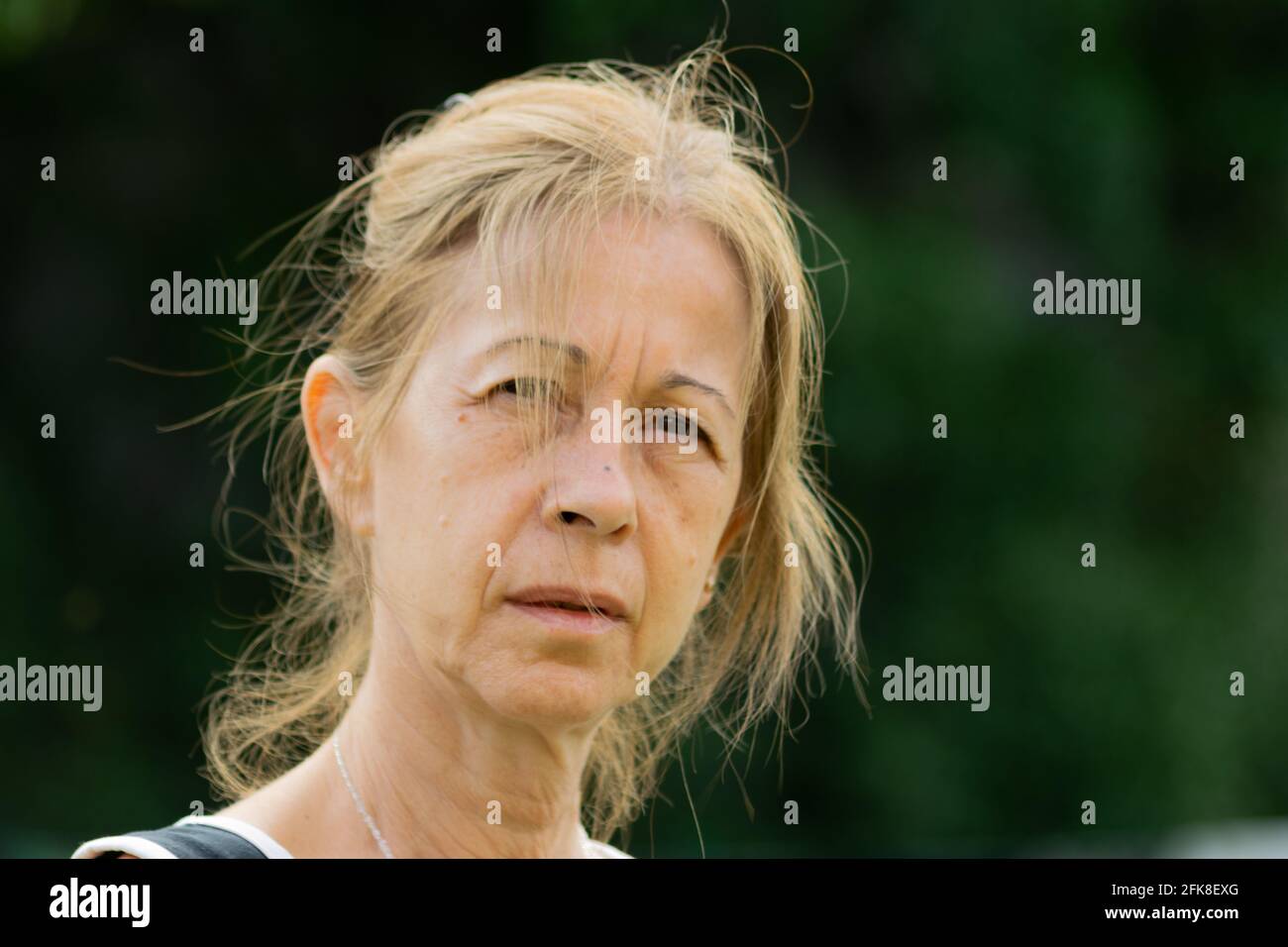 Donna con depressione, dipendenza e problemi comportamentali Foto Stock