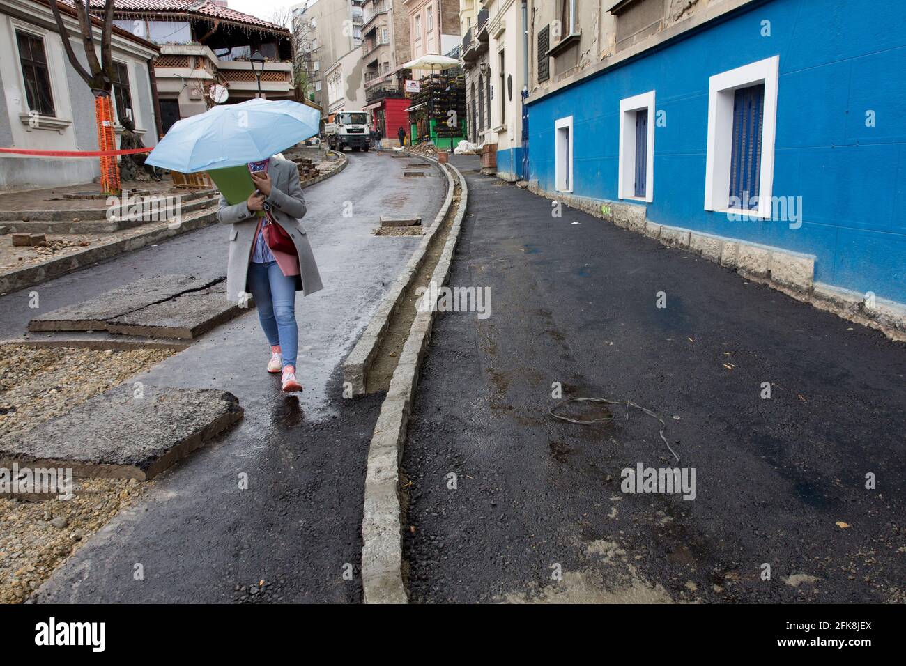 BELGRADO - famosa via Skadarlija con i suoi bar e ristoranti Sembra sconosciuto nei tempi di COVID Foto Stock BELGRADO - famosa via Skadarlija con i suoi bar e ristoranti Sembra sconosciuto nei tempi di COVID Foto Stock