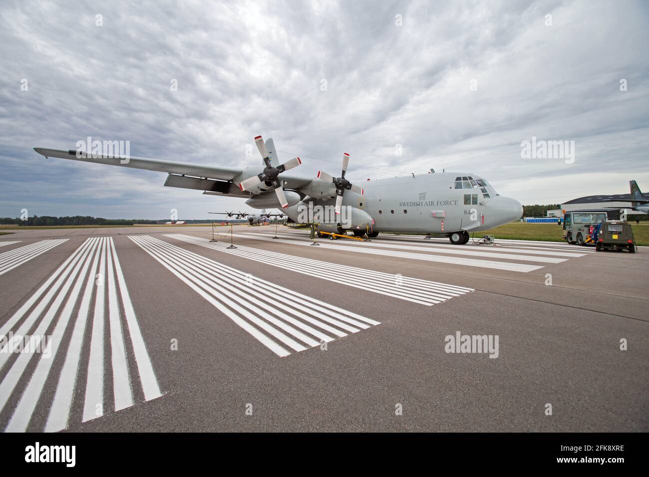 Lockheed C-130H Hercules 846, presso la base aerea di Malmen. La base aerea di Malmen è una base militare situata a Malmslätt, Linköping, Svezia. Foto Stock