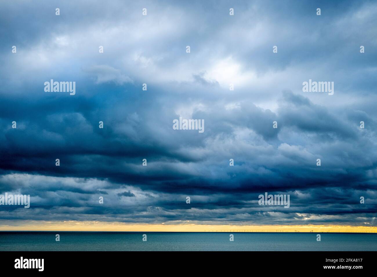 Cielo nuvoloso a Rottingdean (vicino a Brighton) Sussex Est, Regno Unito. Foto Stock