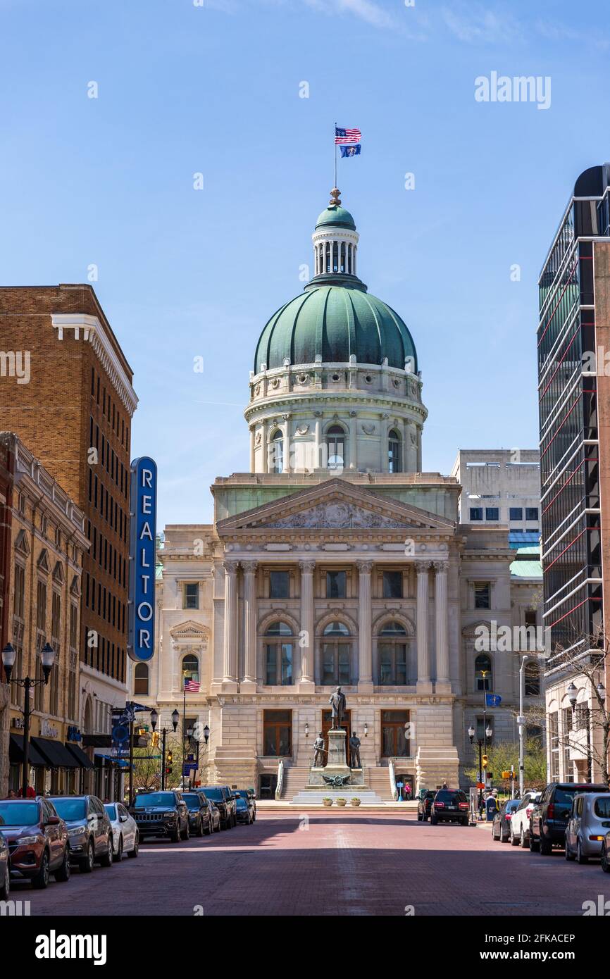 Indianapolis, IN - 30 marzo 2021: Edificio del Campidoglio dello stato dell'Indiana a Indianapolis, IN Foto Stock