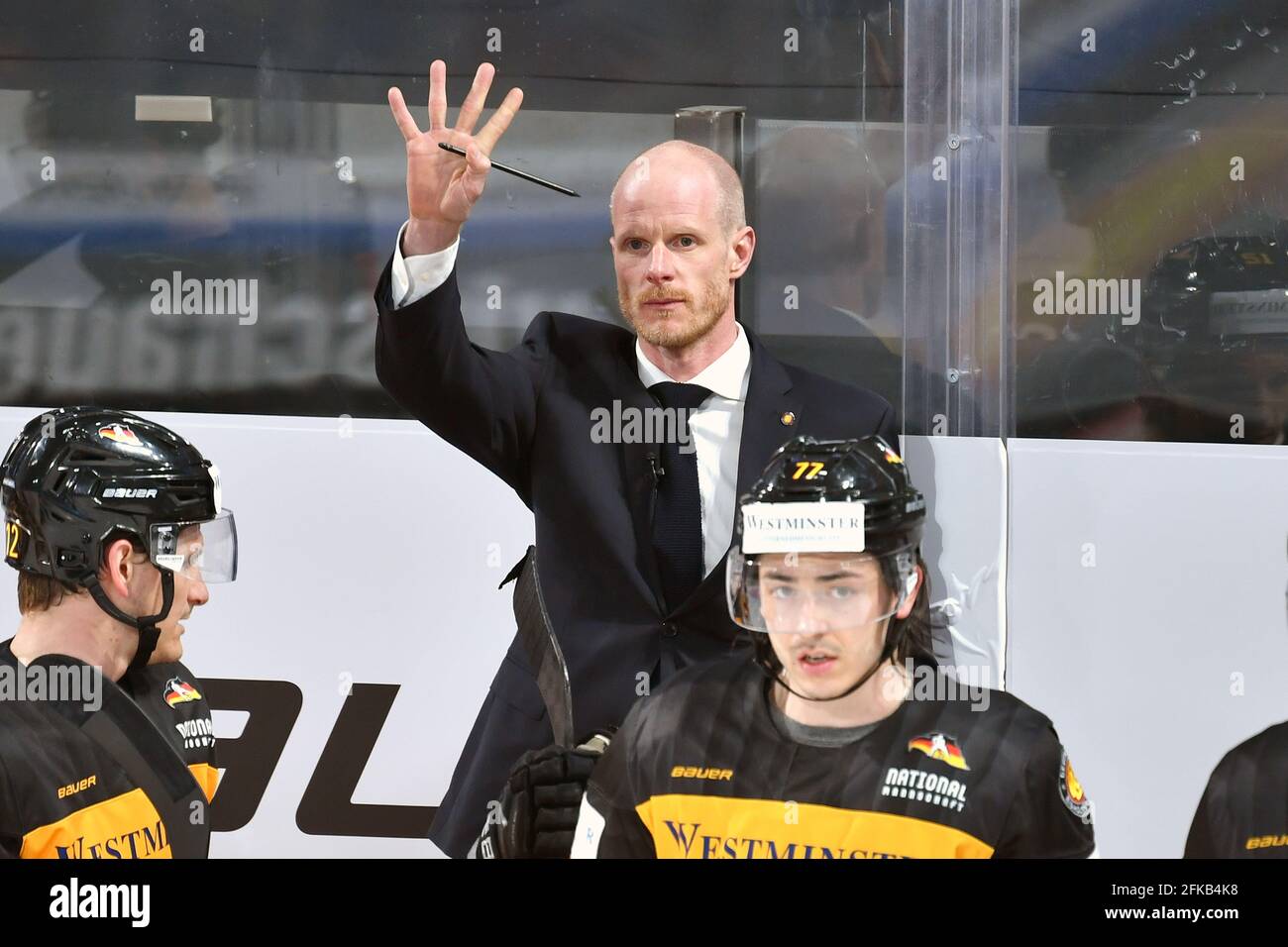 L'allenatore federale toni SOEDERHOLM (GER), gesto, dà istruzioni, Germania (GER) -Tschechien (CZE) 1-4, squadra nazionale di hockey su ghiaccio, Testlaenderspiel il 29 aprile 2021 a Norimberga. | utilizzo in tutto il mondo Foto Stock