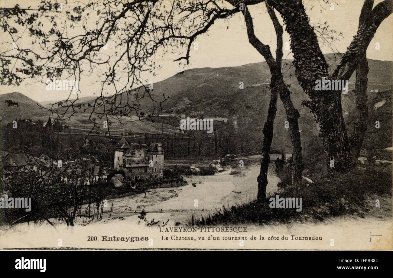 ENTRAYGUES-SUR-TRUYERE. Reparto francese: 12 - Aveyron cartolina fine del 19 ° secolo - inizio del 20 ° secolo Foto Stock