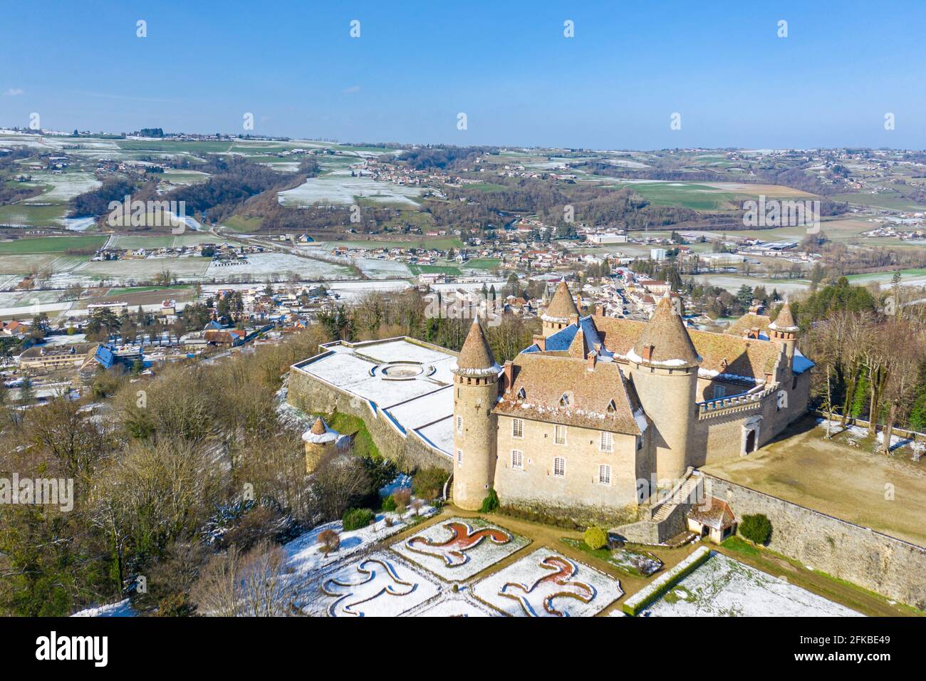 Castello come edificio situato nella piccola provincia di Francia, Europa. Foto Stock