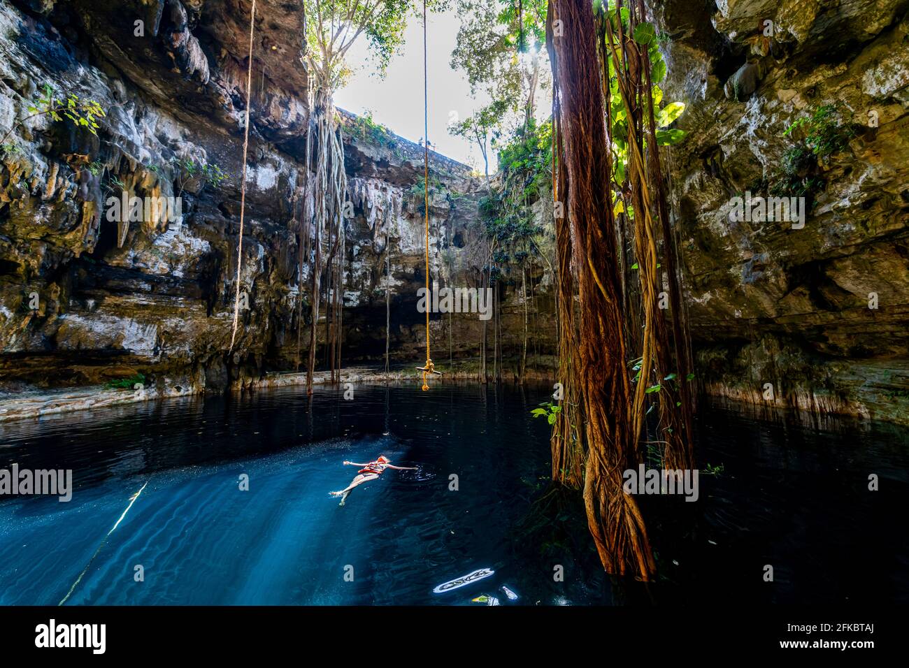Cenote Oxmal, Valladolid, Yucatan, Messico, Nord America Foto Stock