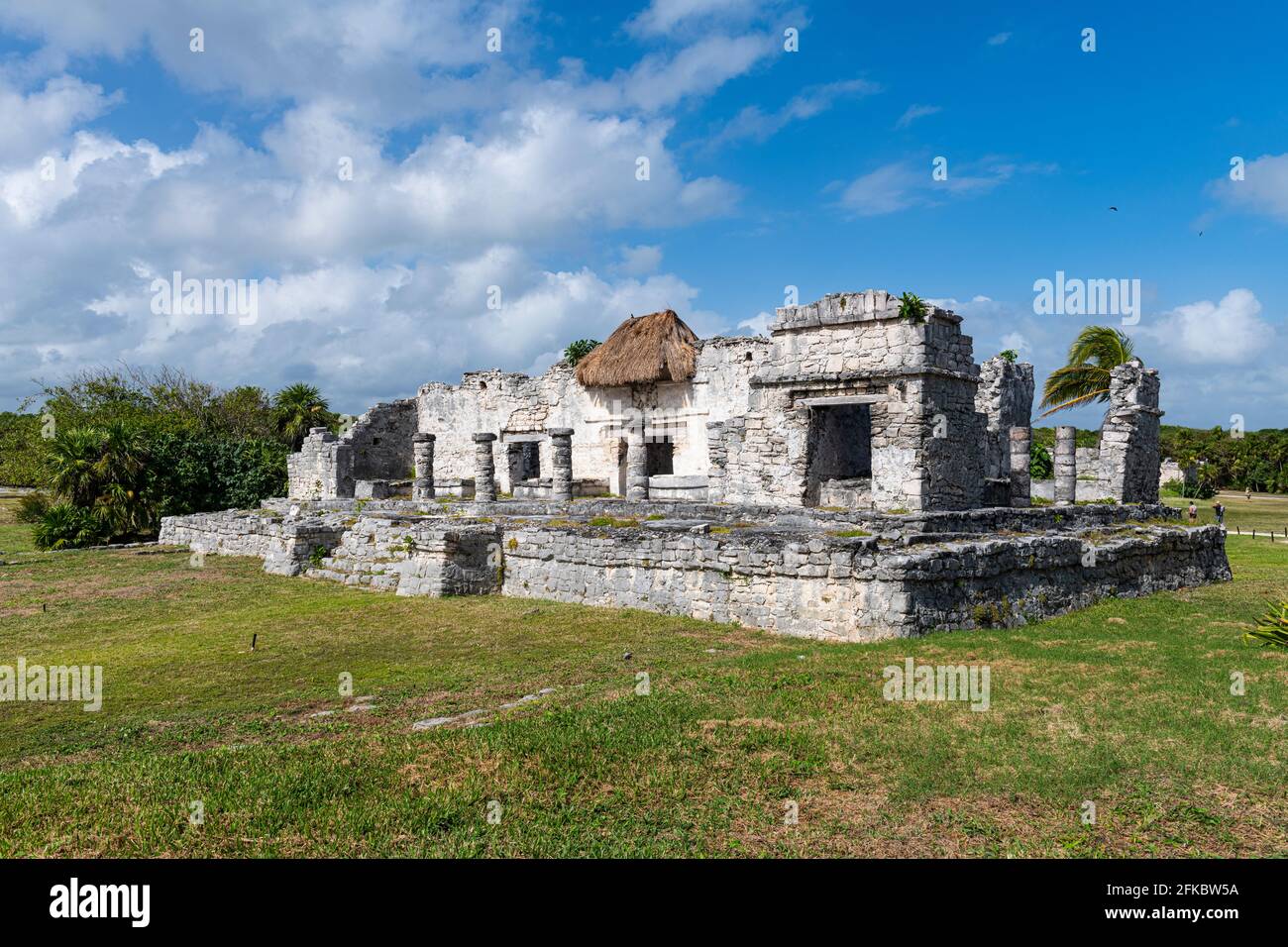 Città murata maya precolombiana di Tulum, Quintana Roo, Messico, Nord America Foto Stock